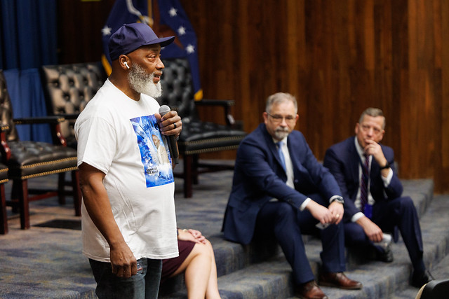 WMD - Meet and Greet - e