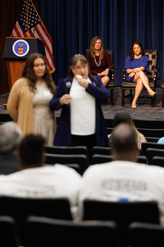 WMD - Meet and Greet - f