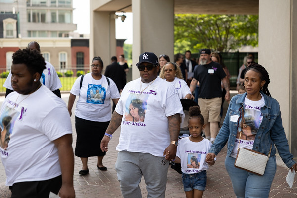 WMD - Wreath Laying - d