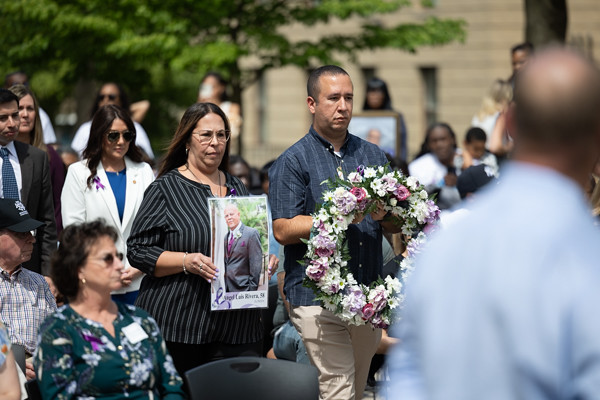 WMD - Wreath Laying - k