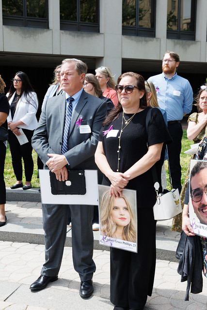 WMD - Wreath Laying - m