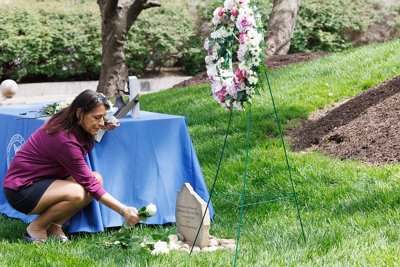 WMD - Wreath Laying - p