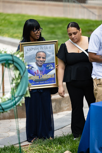 WMD - Wreath Laying - y