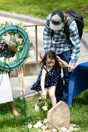 WMD - Wreath Laying - z