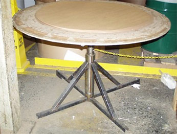 Photo 1 - Height-Adjustable Table