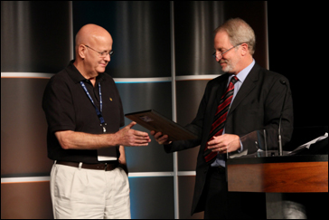 Then-Deputy Assistant Secretary of Labor Jordan Barab presenting SGE award to Jon Alexander