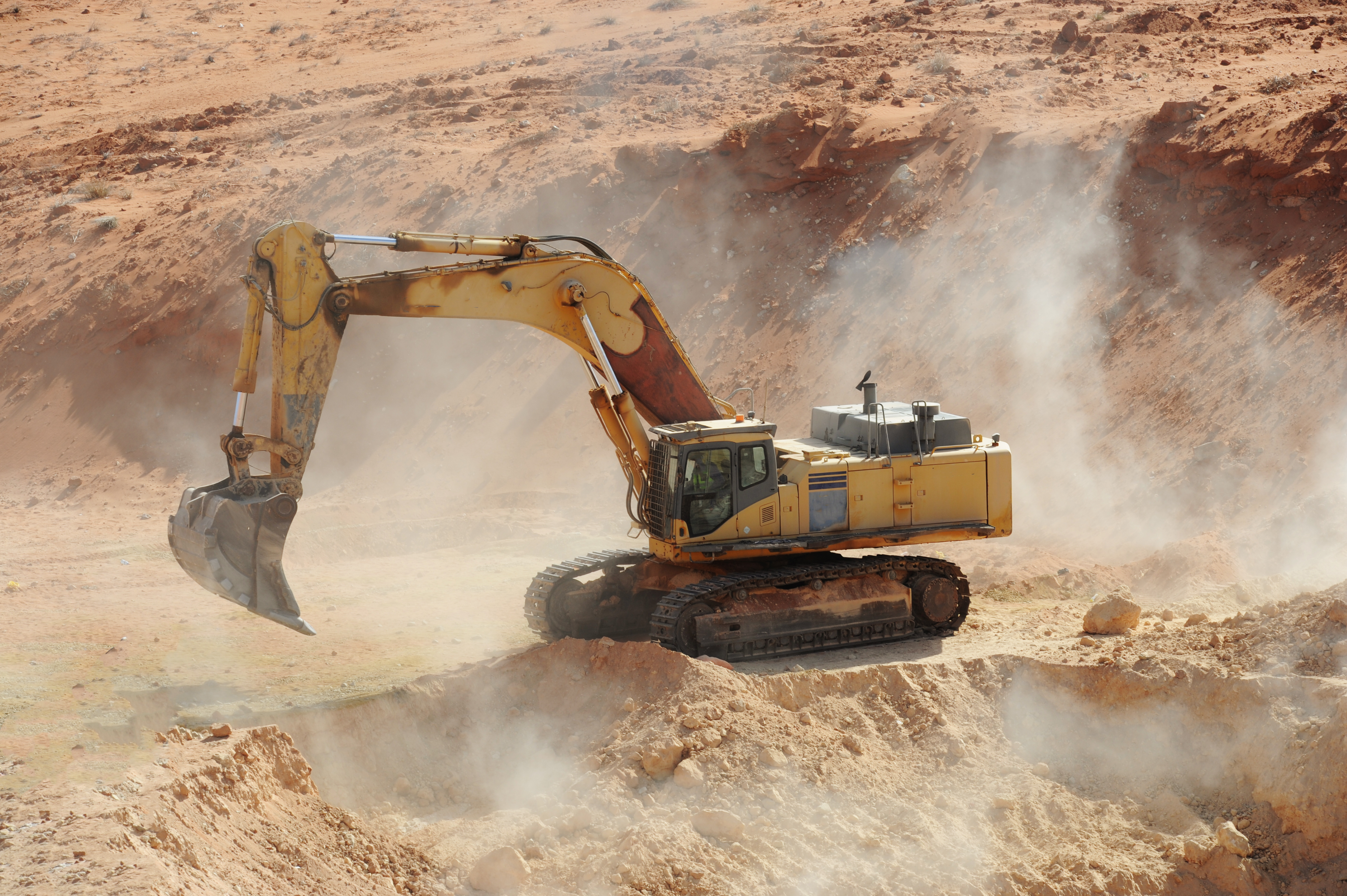 Excavator: iStock-1174057859