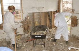 Photo courtesy of FEMA.  This picture shows actual disaster site work conditions and may not illustrate proper safety and health procedures.