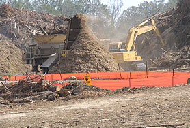 Photo courtesy of the U.S. Army Corps of Engineers. This picture shows actual disaster site work conditions and may not illustrate proper safety and health procedures.