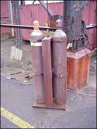 Figure 6. Gas cylinder holder located in the shipyard