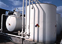 Figure 2: Pressurized tanks with relief valve