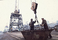 Figure 2: Skip being rigged with four sling legs.