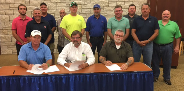 Mason Contractors Association of St. Louis renew safety alliance signing photo