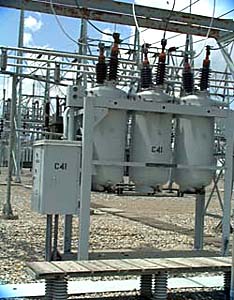 Figure 1. Oil circuit breakers in a 41 kV circuit