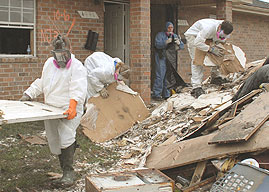 Photo courtesy of FEMA. This picture shows actual disaster site work conditions and may not illustrate proper safety and health procedures.