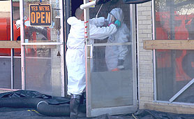 Photo courtesy of FEMA. This picture shows actual disaster site work conditions and may not illustrate proper safety and health procedures.