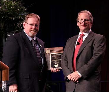 Then-Acting Assistant Secretary Jordan Barab, presenting SGE award to Robert Sander