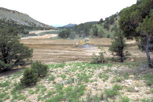 Figure 1. Clearing the drilling site. Photo Credit: OSHA (original eTool image)